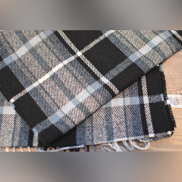 SCARF, OLD NAVY, Black Blue PLAID, VERY SOFT , LONG, FRINGE, NWT - Picture 2 of 4